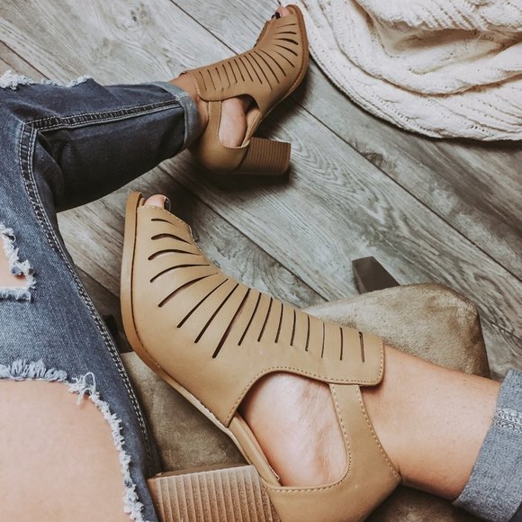 Finders Keepers Stacked Bootie - Picture 2 of 5